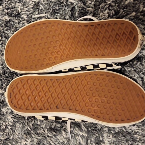 Women shoes - Picture 3 of 4